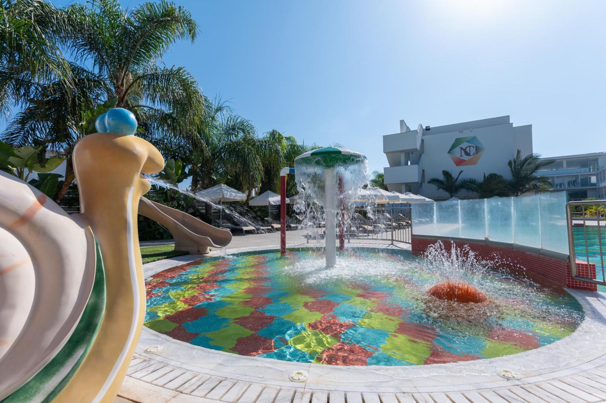 Nicholas Color Hotel Айя Напа Екстериор снимка